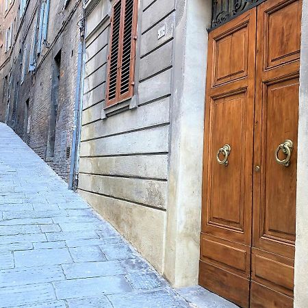Casa Stella- A Due Passi Dal Corso Di Siena Exterior foto