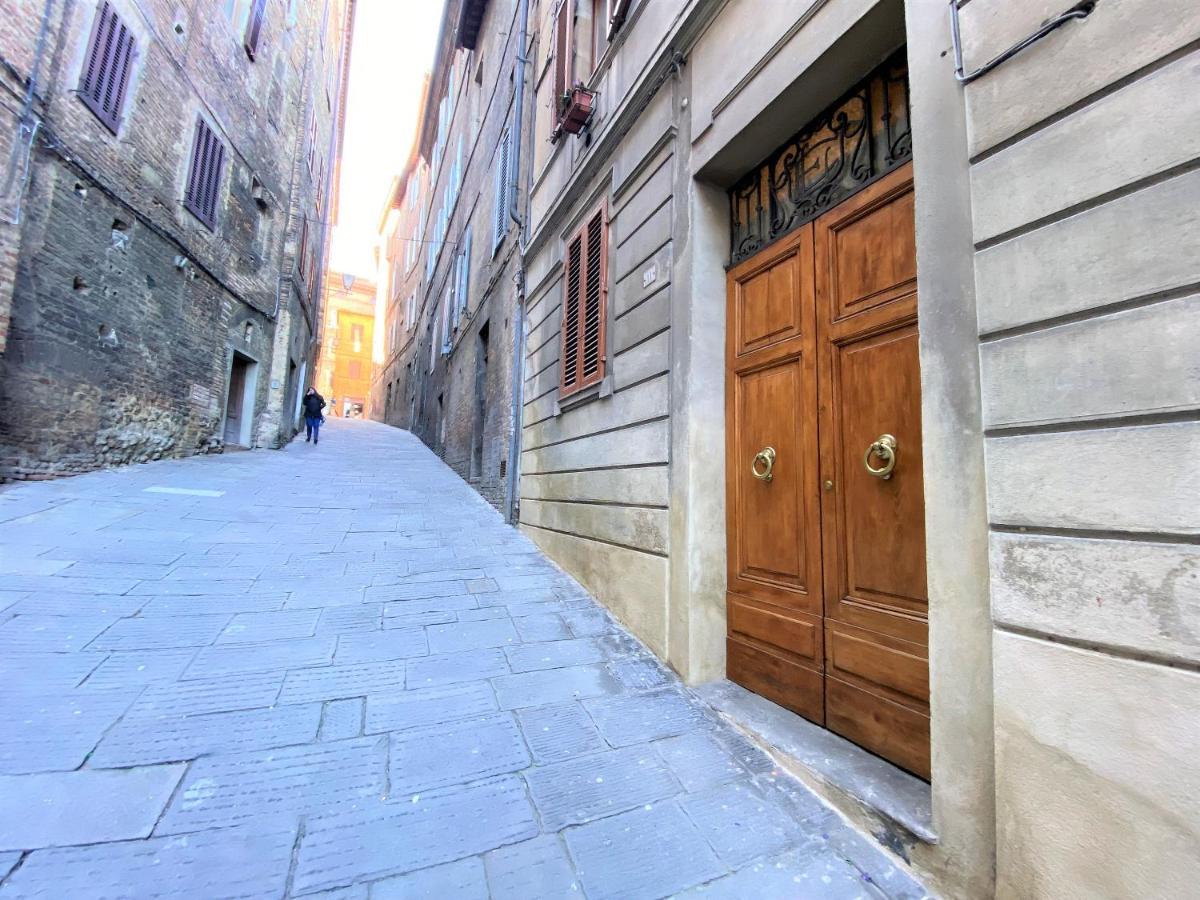 Casa Stella- A Due Passi Dal Corso Di Siena Exterior foto